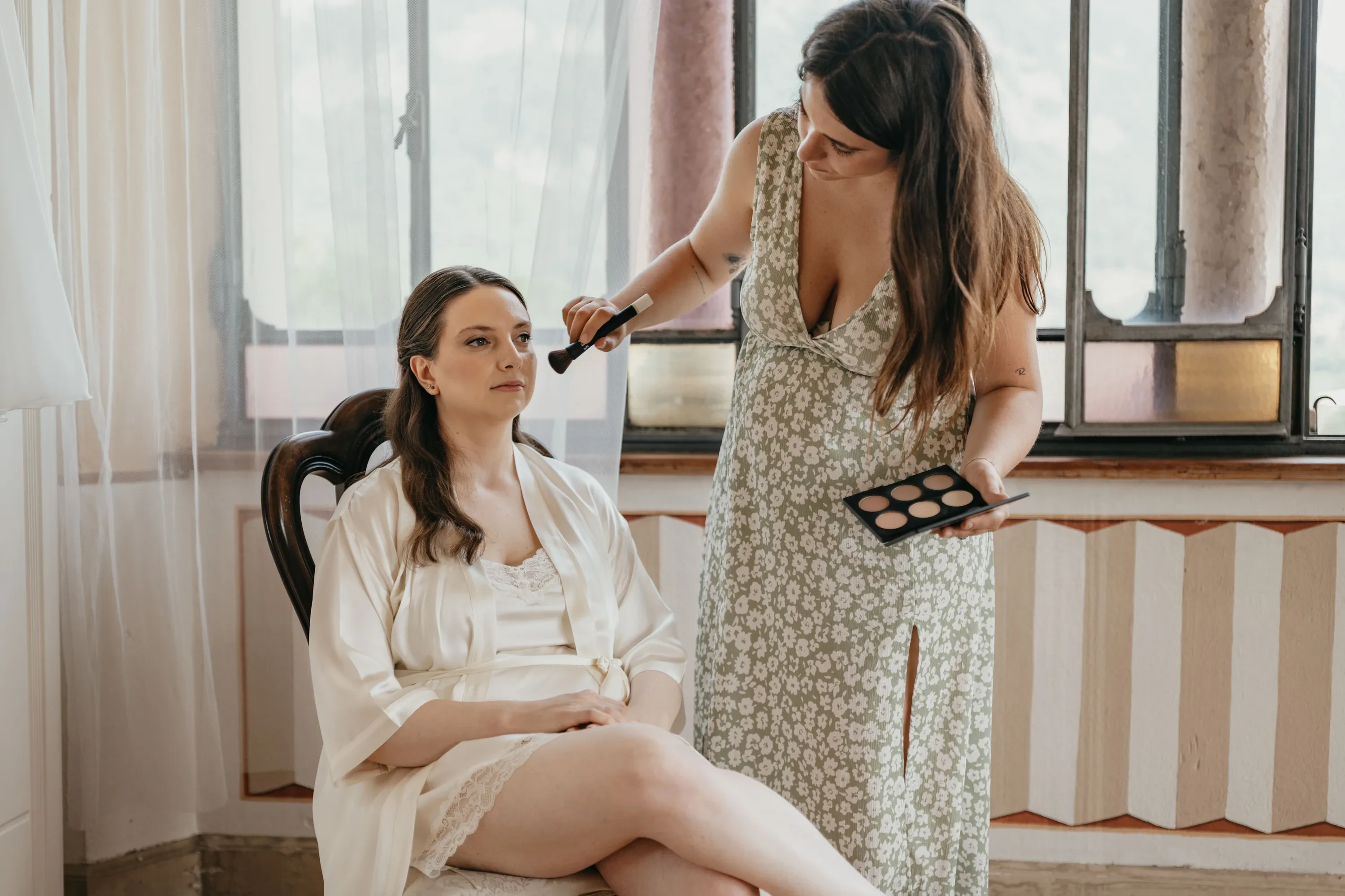 Elena Cammarano at work on a bride before the wedding